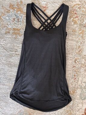 lululemon athletica Black Crisscross Back Draped Back Tank Top Like New XS